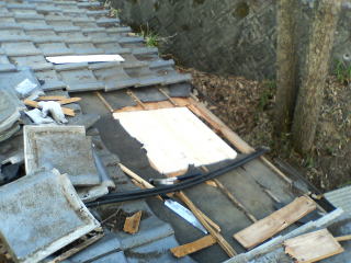 屋根修理